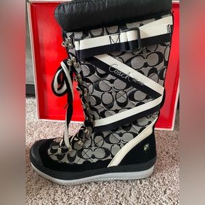 Coach snow boots, size 10M